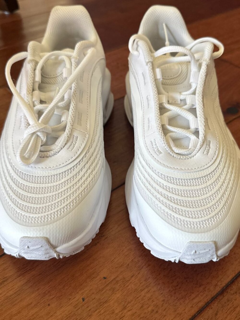 Nike Air Max Fire Women’s Size 8 White Sneakers IO4512-100 NEW- NWOT